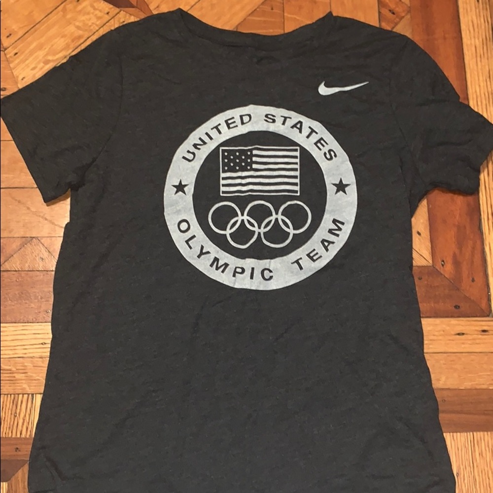 Nike T-shirt